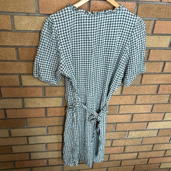 Market & Spruce Button Front Tie Waist Green & White Checkered Gingham Size M - Picture 4 of 6